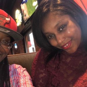 Meet your Posher, Mia